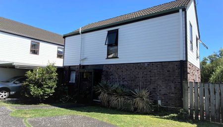 Standalone 3 Bedroom Home - Photo 5