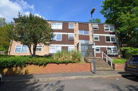 Dorset House , 55 Brook Avenue , Harrow, Middlesex, HA2 0HA - Photo 3