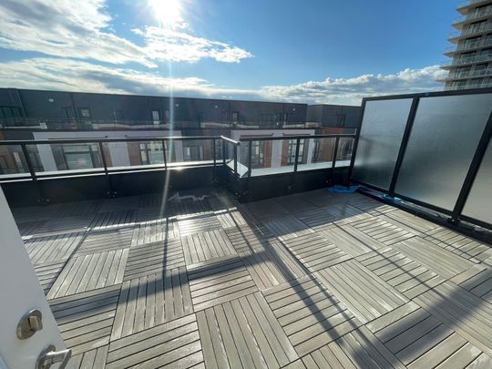 For Lease - 12 David Eyer Road Unit# 1108, Richmond Hill, Ontario - Photo 1