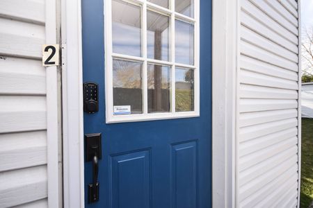 For Lease - 296 Altha Avenue Unit# Unit 2, Vanier and Kingsview Park, Ontario - Photo 5