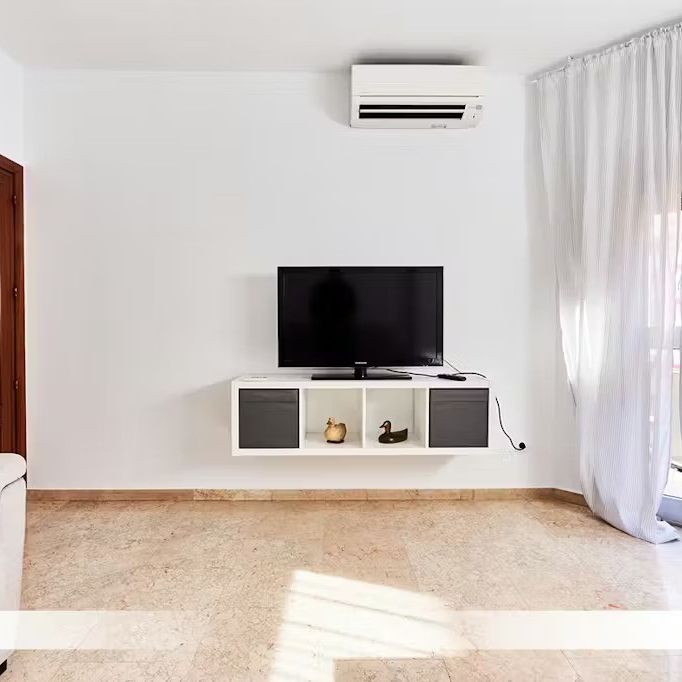 Calle Campoamor, Sevilla, Andalusia 41010 - Photo 1