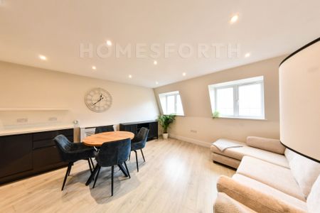 1 Bedroom Apartment - Photo 2