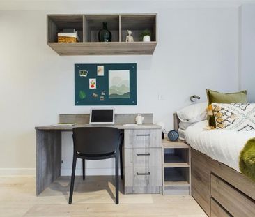 1 bedroom in a flat share to rent - Photo 1