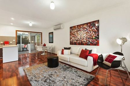 2/730 Ferntree Gully Road, Wheelers Hill - Photo 2