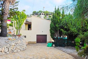 SPACIOUS VILLA FOR RENT FOR LONG TERM INCLUDING SUMMER