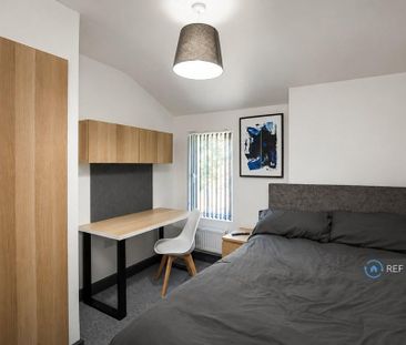 1 bedroom in a house share to rent - Photo 2