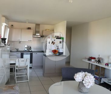 Location Appartement 3 pièces 66m² - Photo 3