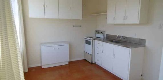 Sunny Cottage near the beach. - Photo 2