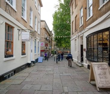 Bath, Somerset, BA1 - Photo 1