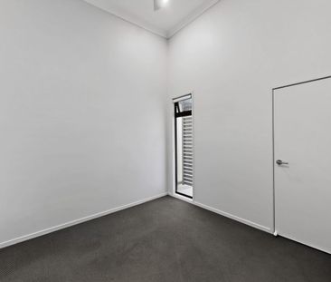 Modern Townhouse Minutes from Caloundra CBD - Photo 6
