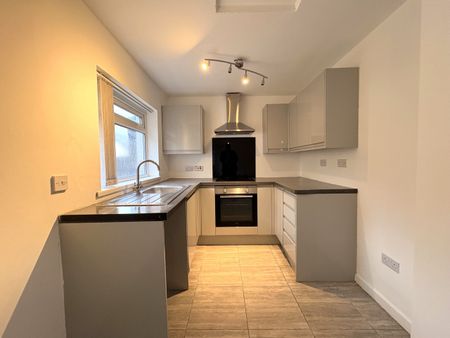 Mill terrace, Ebbw Vale - Photo 3