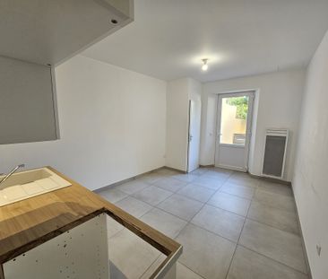 Location Appartement 2 pièces 23m² LE BEAUSSET 83330 - Photo 5