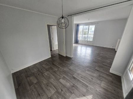 Location Appartement 4 pièces 90m² MEAUX 77100 - Photo 4