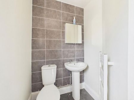 2 bedroom apartment to rent - Photo 5