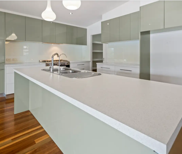 2/44 Eshelby Drive, Cannonvale QLD 4802 - House For Rent | Domain - Photo 6