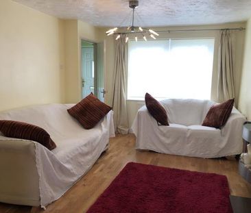 3 bedroom semi-detached house to rent - Photo 2