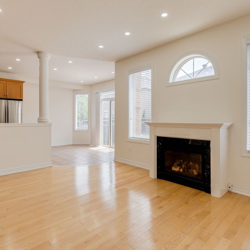 For Lease - 39 Hermitage Boulevard, Markham, Ontario - Photo 1