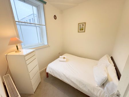 3 Bedroom Home – Medium Let - Photo 2