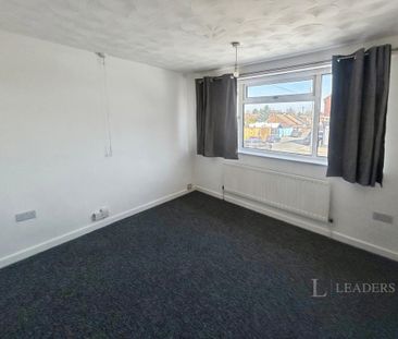 6 bedroom semi-detached house to rent - Photo 4