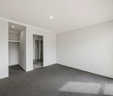 Brand New Four Bedroom Dual Living Property! - Photo 1