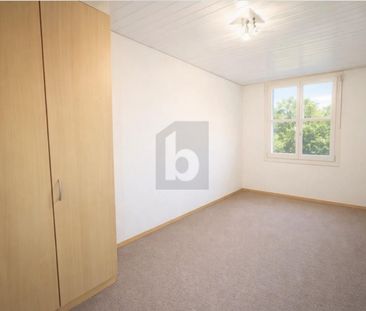 PRACTICAL, CENTRAL & WELL CONNECTED - Photo 1