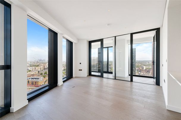 Stunning Two-Bedroom Apartment - Photo 1