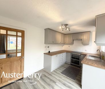 2 bedroom semi-detached house to rent - Photo 6