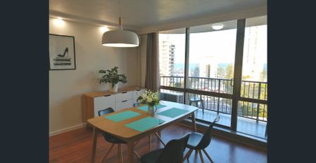 One Bedroom Riverside Apartment at Surfers Paradise - Photo 3