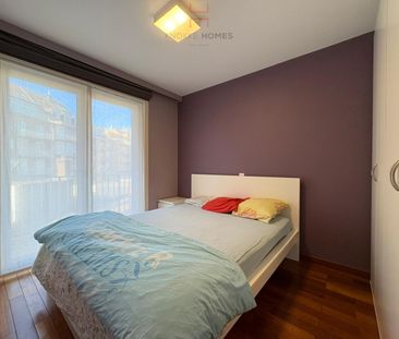Gemeubeld 3 slaapkamer appartement met garage, nabij het Rubensplein - Photo 5
