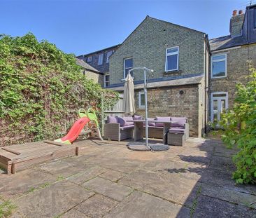 3 bedroom terraced house to rent - Photo 2