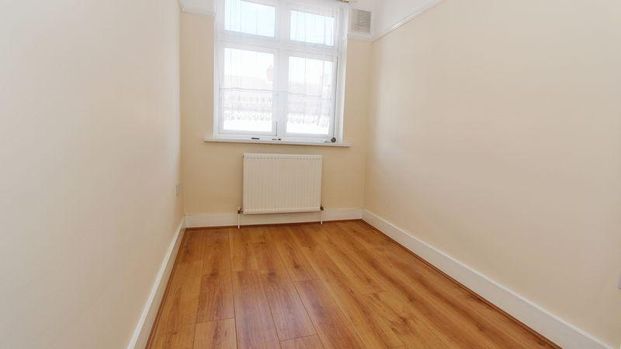 4 bedroom terraced house to rent - Photo 1