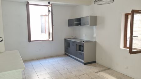 Location Appartement 2 pièces 43m² SOMMIERES 30250 - Photo 2