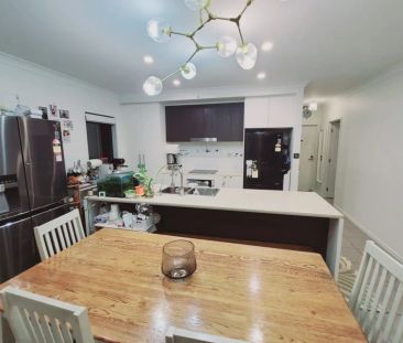 Spacious & Modern 4-Bedroom Family Home. - Photo 3