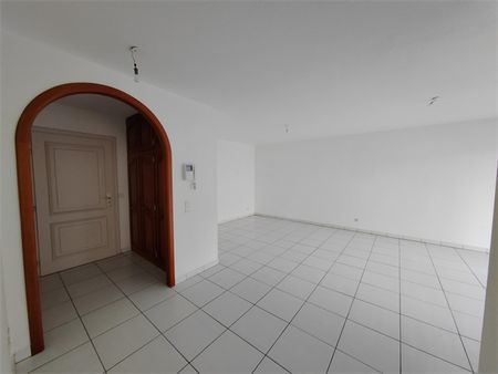 Location Appartement 2 pièces 63m² - Photo 3
