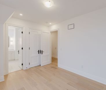 For Lease - 243 Prince George Crescent, Oakville, Ontario - Photo 6