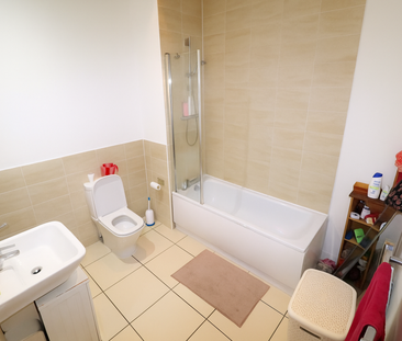 3 bedroom terraced house to rent - Photo 5