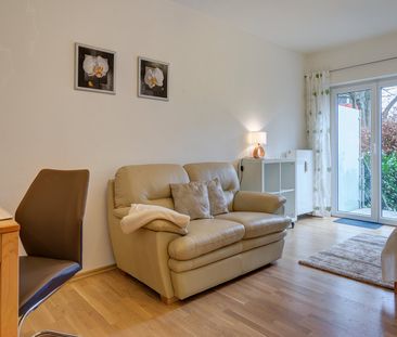 Bright, fully equipped apartment - Photo 4