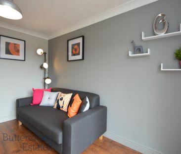 1 bedroom in a house share to rent - Photo 3