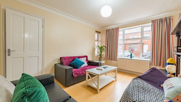 Mayville Avenue, Leeds - Photo 1