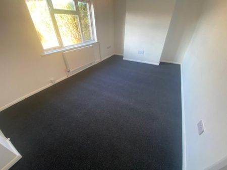 3 bedroom end of terrace house to rent - Photo 5