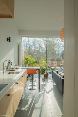 Éenslaapkamerappartement met autostaanplaats en berging! - Foto 4