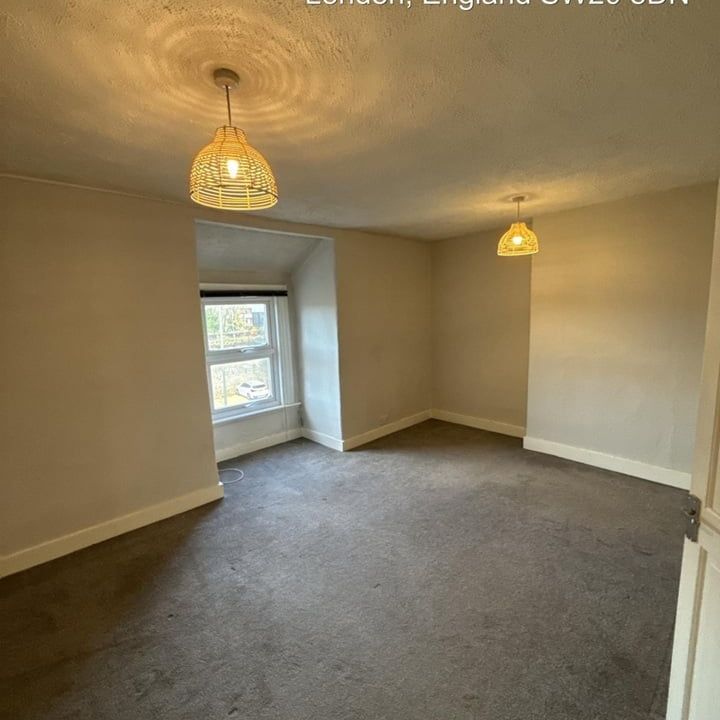 1 Bed Flat, Kingston Road, SW20 - Photo 1