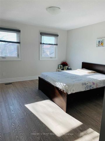 For Lease - 40 Whitley Castle Crescent, Toronto, Ontario - Photo 3