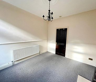 2 Bedroom Terraced House for rent in Stoneclose Avenue, Hexthorpe, Doncaster - Photo 2