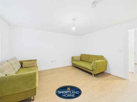 3 bedroom detached house to rent - Photo 2