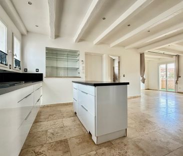 FAUX T2 STYLE LOFT AVEC SA TERRASSE PLEIN SUD. - Photo 2
