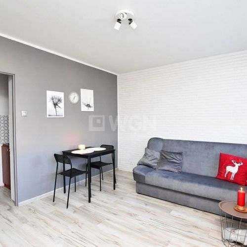 Mieszkanie na wynajem Inowrocław - Mieszkanie 1 Pokojowe na os. Piastowskim blisko Ronda - W pobliżu pętla autobusowa, Market, sklepy handlowe, punkty usługowe, Szkoła, przedszkola, żłobek - Ciepła woda miejska bez - Photo 1