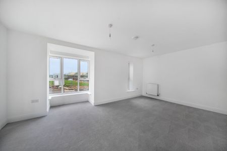 3 bedroom semi-detached house to rent - Photo 2