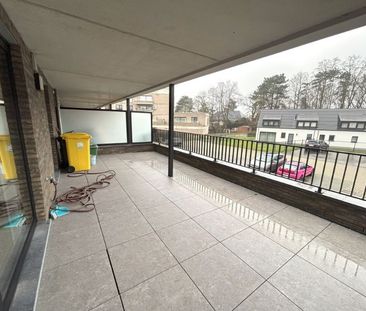 2-slpk appartement met terras, autostaanplaats en kelderberging - Photo 1