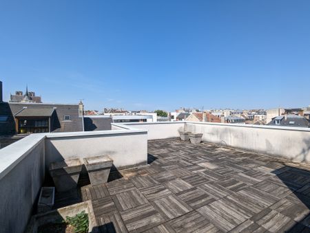 Location Appartement 6 pièces 187m² REIMS 51100 - Photo 2
